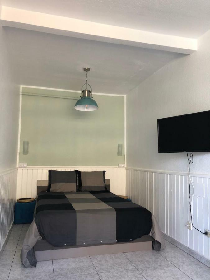 شقة Magnificent Studio With A Terrace Overlooking The Sea! بويرتو ذي لا كروز المظهر الخارجي الصورة