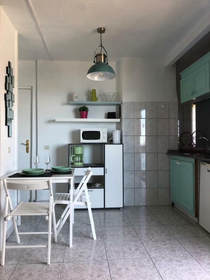 شقة Magnificent Studio With A Terrace Overlooking The Sea! بويرتو ذي لا كروز المظهر الخارجي الصورة