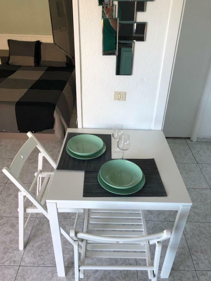 شقة Magnificent Studio With A Terrace Overlooking The Sea! بويرتو ذي لا كروز المظهر الخارجي الصورة